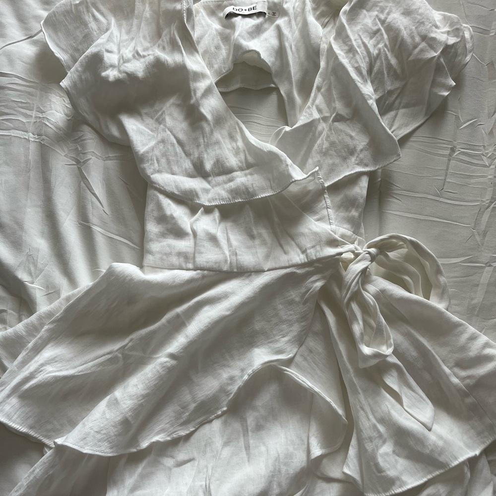 DO+BE white tie front romper